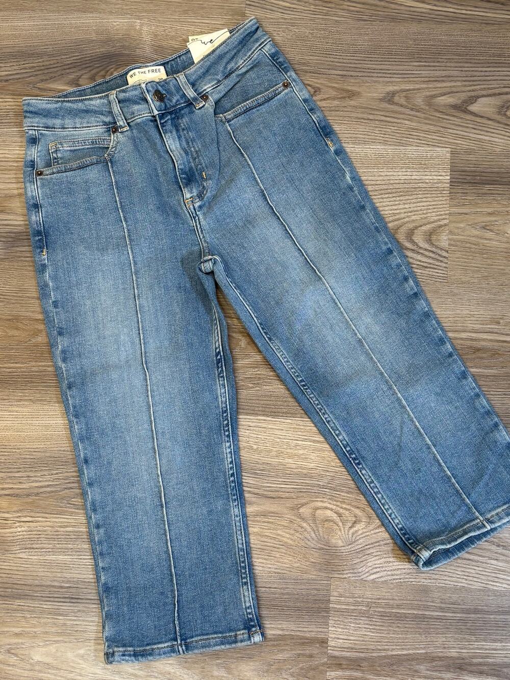Free People We The Free Dusk to Dawn Crop Jeans 26 Blue Pintuck